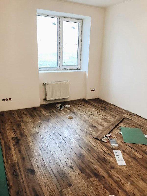 Astuces pour rénover un parquet à Paris sans stress